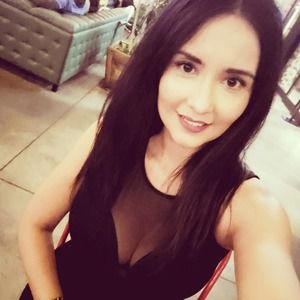 Meet your Posher, Yesenia